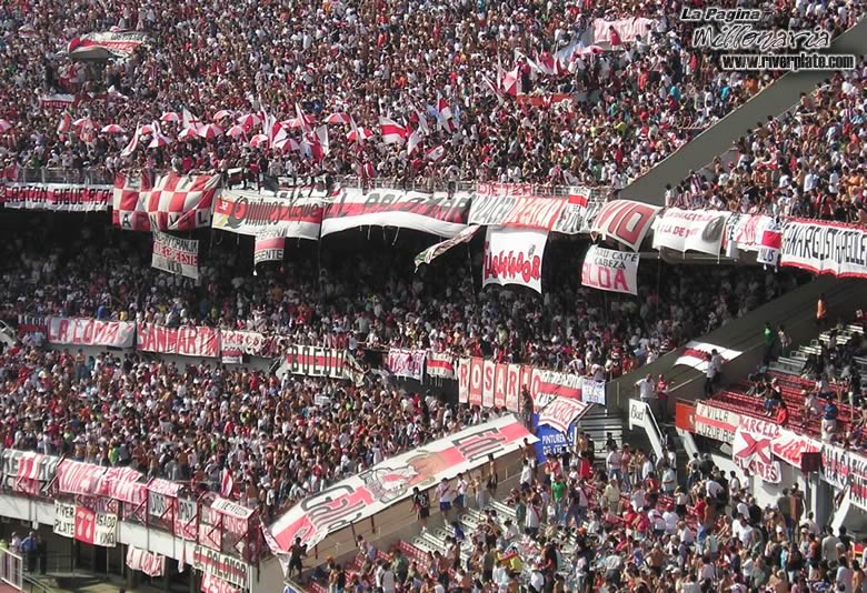 River Plate vs Racing Club (CL 2005) 5